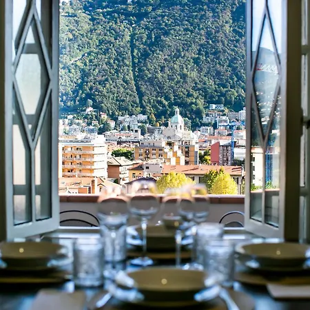 Il Loggiato * 코모